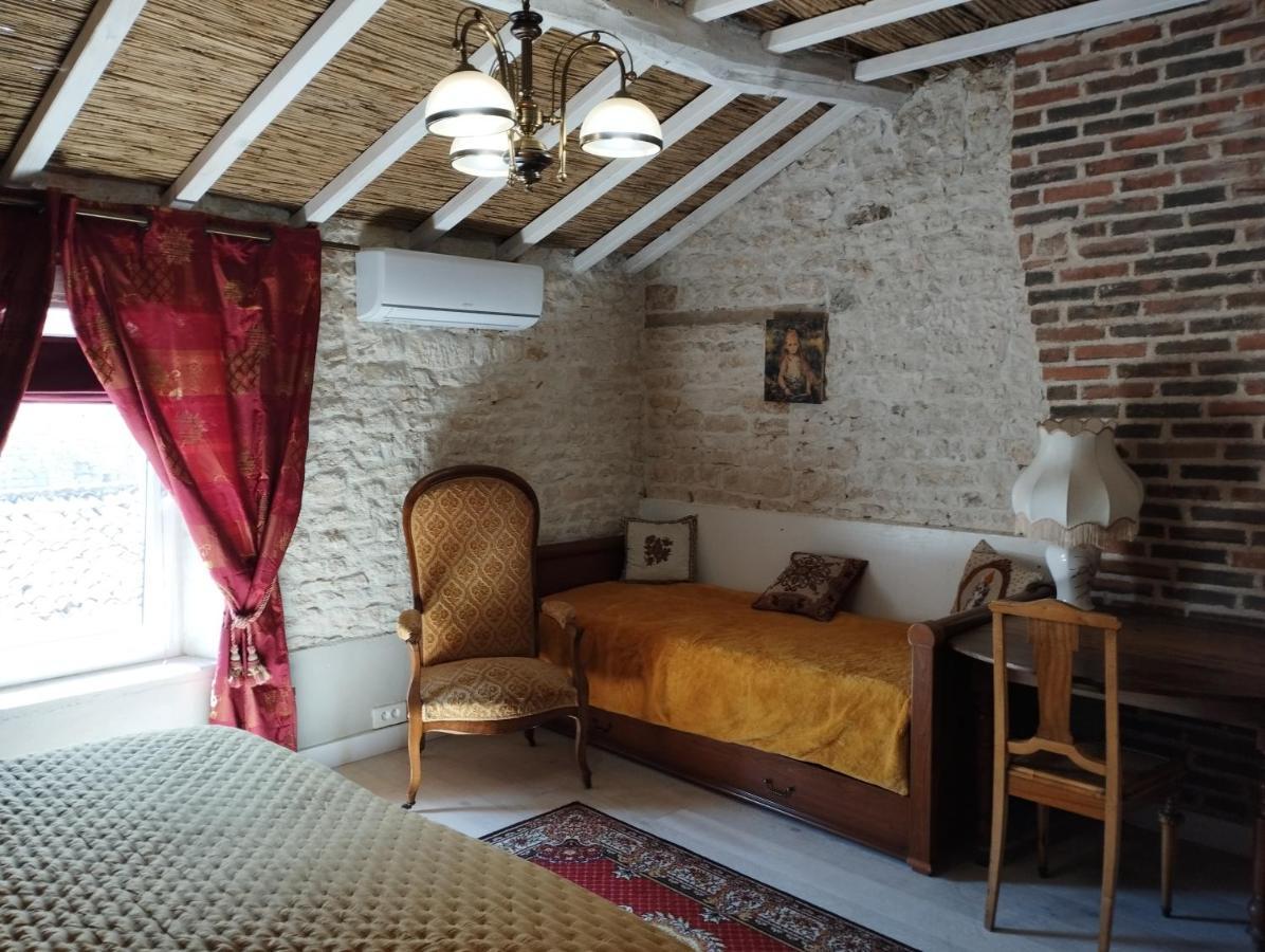Chez Marek Et Urszula Bed and Breakfast Le Langon Exteriör bild
